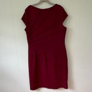 London Times Women's Plus Size Dress 18 Burgundy Slimming Design Sheath